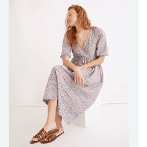 Madewell Marianna Puff-Sleeve Midi Dress in Dream-On Daisies